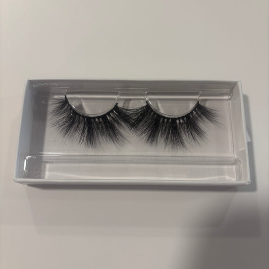 Lashes - THAT GIRL